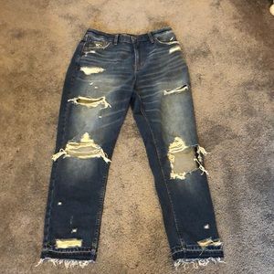 Ripped girlfriend jeans